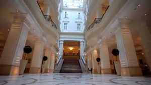 Лучшие отели Будапешта Corinthia Hotel