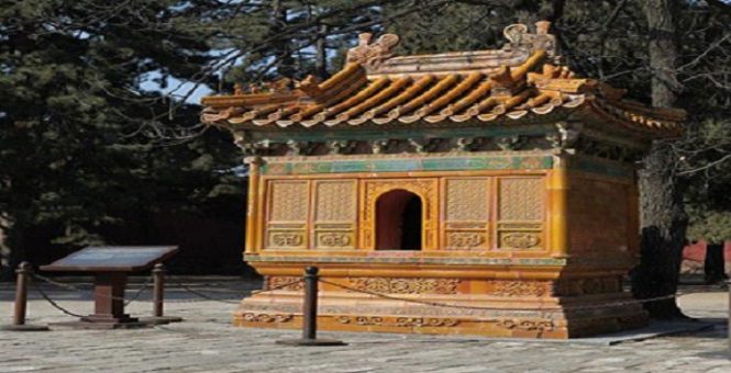 Гробницы императоров династии Мин в Пекине